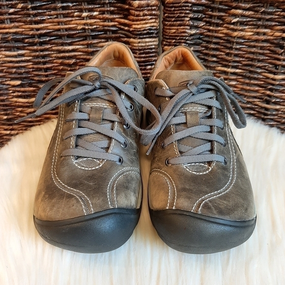 Keen 6.5 Presidio Leather Hiking Shoes Green Casual Oxfords Walking Gorpcore - Picture 2 of 7